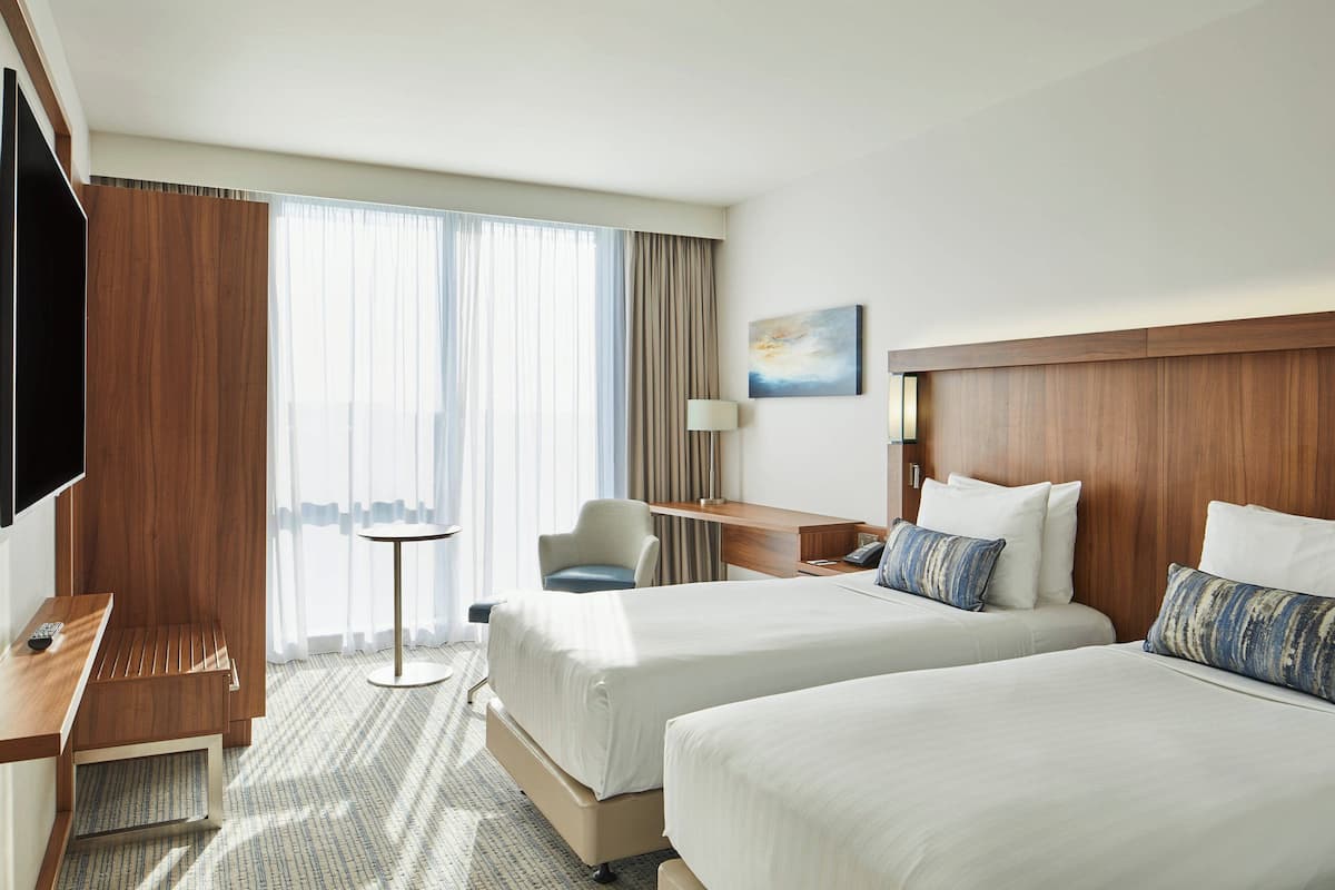 Superior Room, 2 Single Beds, Non Smoking | 1 bedroom, in-room safe, desk, laptop workspace