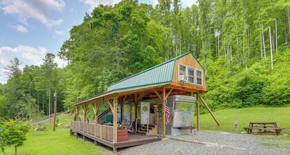 Converted Trailer w/ Furnished Deck in Marshall!