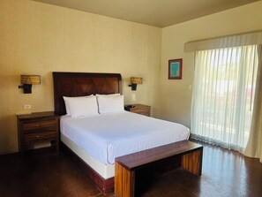 1 多间卧室、客房内保险箱、熨斗/熨衣板、免费 WiFi