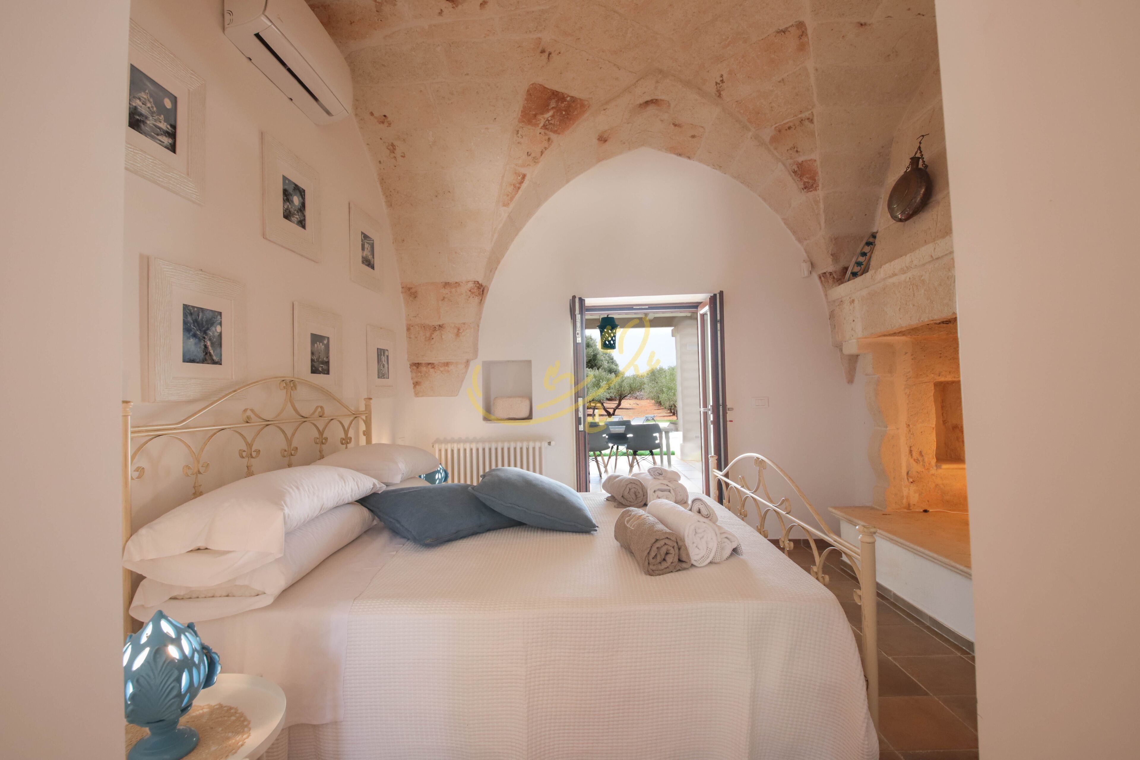 5 chambres, fer et planche à repasser, accès au Wi-Fi (inclus)