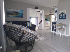 Smart TV, DVD player, video library - Lake Cottage Getaway at Pomme De Terre Lake (Hermitage)