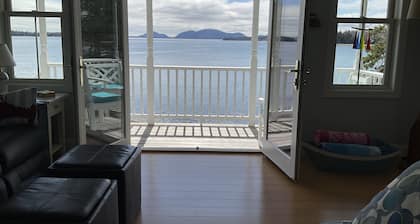 Sea Spray - Modern Oceanfront Cottage with Views of Cadillac Mountain & Acadia