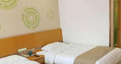 Greentree Inn Jinan Licheng District Fenghuang Road East High-speed Railway Station