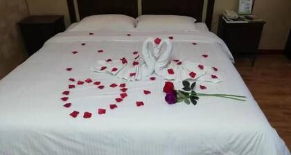 Greentree Inn Jinan Licheng District Fenghuang Road East High-speed Railway Station