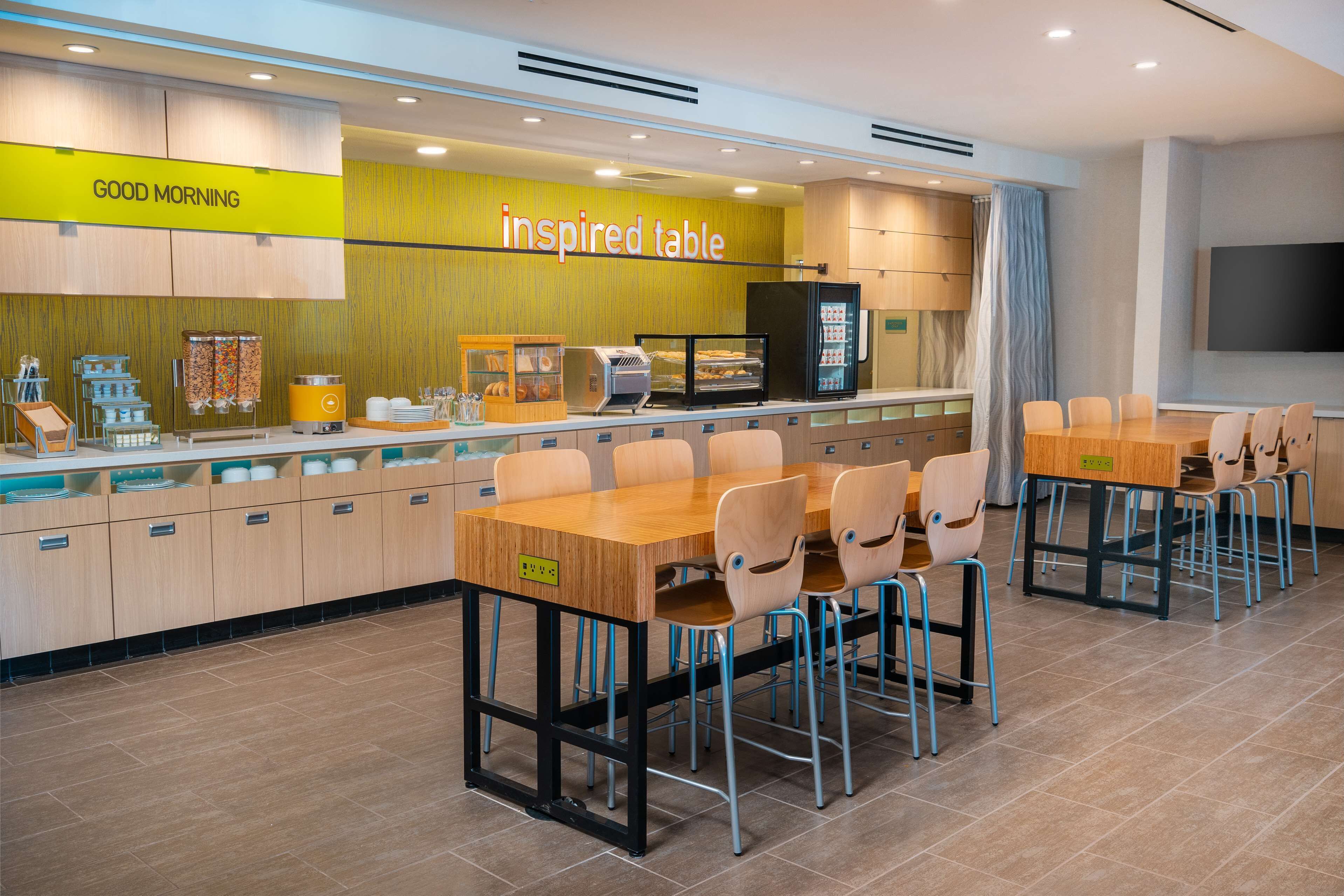 free daily on-the-go breakfast