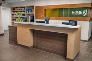 Reception - Home2 Suites by Hilton Corona (Corona)