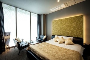 Habitación, fumadores (Vipsuite, E-Cigarettes Only) | Decoración individual, mobiliario individual, cortinas opacas