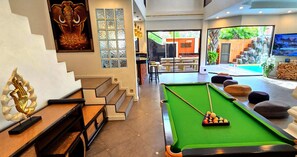 Billiards - GOLDLAND Luxury Pool Villa Pattaya Walking Street 8 Bedrooms (Pattaya)