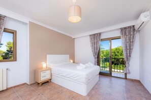 3 chambres, fer et planche Ă repasser, Wi-Fi gratuit, draps fournis