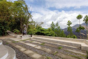 Parkir mandiri gratis