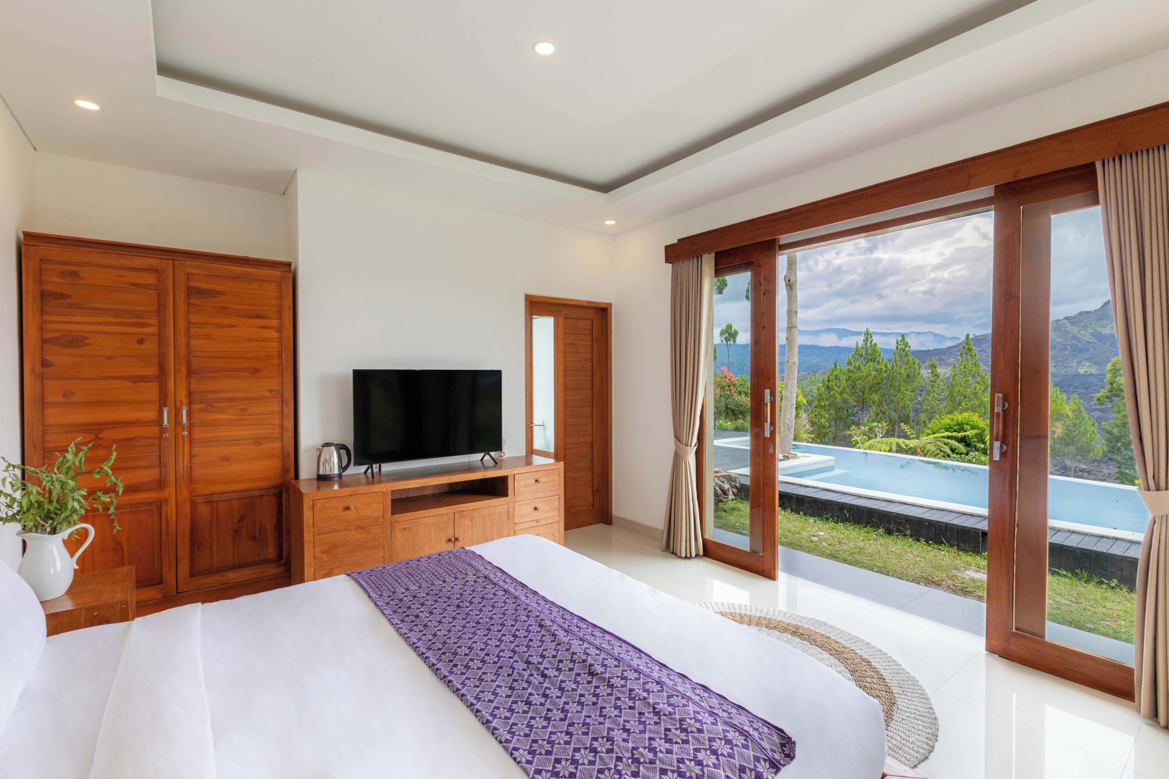 واي فاي مجانًا وملاءات أسرّة