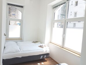 시티 아파트 | 각각 다른 스타일의 인테리어, 다리미/다리미판, 무료 WiFi, 침대 시트