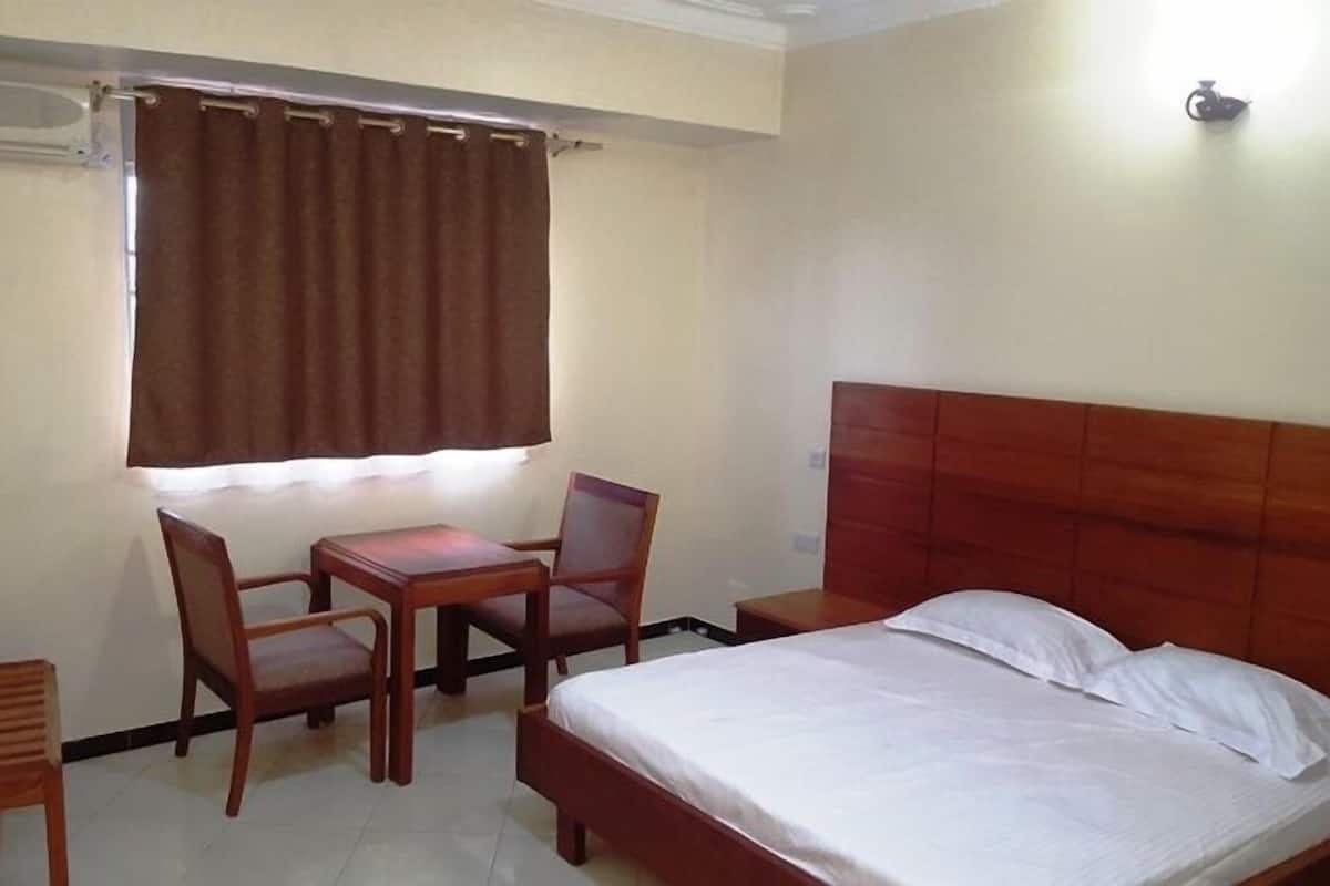 3 habitaciones, ropa de cama hipoalergénica y muebles diferentes