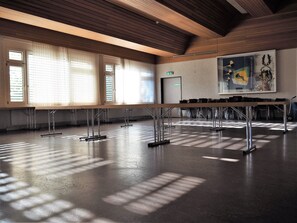 Ilmainen päivittäinen itsepalveluaamiainen 