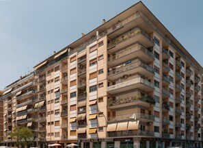 Exterior - Fantastic apartment within walking distance of downtown (Roma)