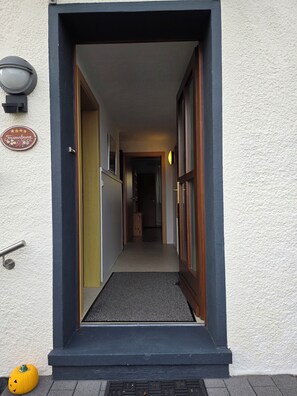 تفاصيل الفندق من الخارج