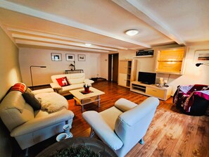 Uklassifisert bilde, 2 av 22, knapp