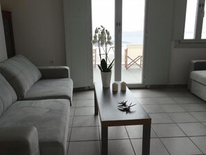 Living room - Santoriviera House (Santorini)
