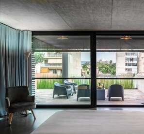 Villa, 4 Bedrooms | Living area