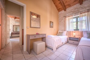 3 chambres, fer et planche à repasser, Wi-Fi gratuit