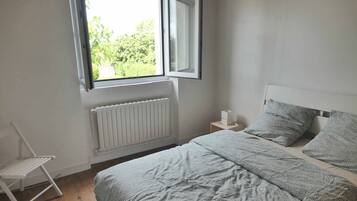 4 chambres, bureau, fer et planche à repasser, Wi-Fi