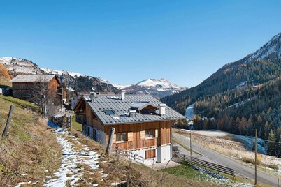 Sunny Arabba Apartment