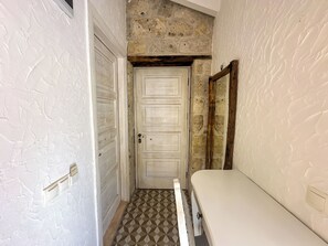 Traditional Room | Premium bedding, free WiFi, bed sheets - Filizce Alacati (Cesme)