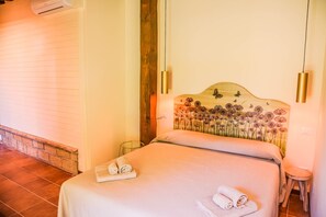 2 habitaciones, tabla de planchar con plancha y wifi gratis 