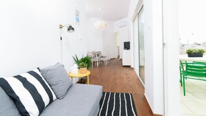 Unclassified image, 4 of 34, button - 54m² homm Penthouse with Acropolis view (Athens)