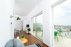 Balcony - 54m² homm Penthouse with Acropolis view (Athens)