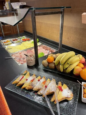 Petit déjeuner buffet compris tous les jours