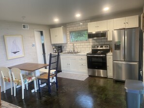 Fridge, microwave, oven, stovetop - Beach House - Explore Sleeping Bear National Lakeshore (Honor)