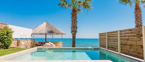 Außenpool, Liegestühle