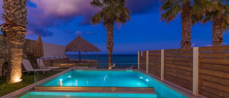 Outdoor pool, pool loungers