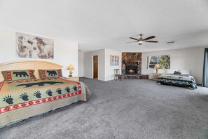 5 habitaciones, escritorio, wifi gratis y ropa de cama 