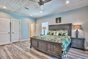 8 Schlafzimmer, Bügeleisen/Bügelbrett, Reisekinderbett, WLAN