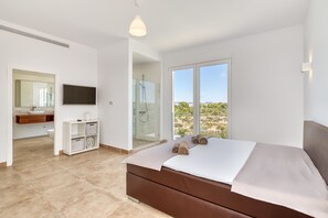 6 habitaciones, caja de seguridad en la habitación y insonorización 