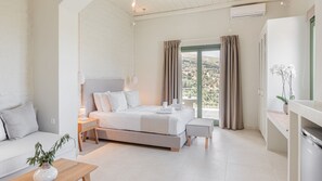 1 bedroom, iron/ironing board, WiFi, bed sheets - Lavanda Suite by Casa Di Fiori Andros Suites (Γαύριο)