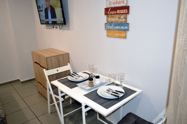 Apartment | Dining room