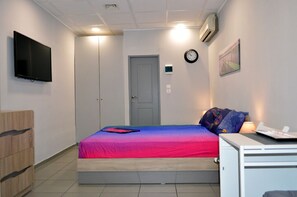 Apartment | 1 bedroom, free WiFi, bed sheets - Cozy Studio Near Acropolis (Athens)