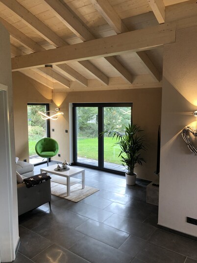 Luxuriöses Ferienhaus am Knorreichenstieg Edersee