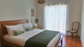 4 soverom, strykejern/-brett, wi-fi og sengetøy