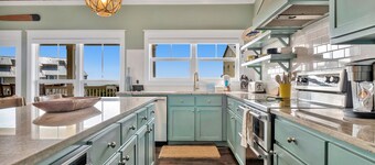 Dune Our Thing: Charming North Cape Home- Sleeps 14, New Private Pool!