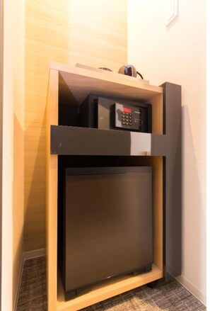 1 bedroom, desk, free WiFi, bed sheets
