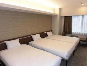 1 bedroom, desk, free WiFi, bed sheets