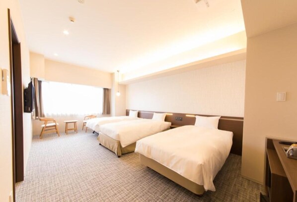 1 bedroom, desk, free WiFi, bed sheets