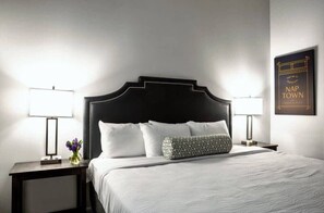 2 makuuhuonetta, työpöytä, silitysrauta/-lauta, Wi-Fi