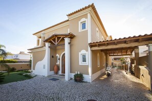 Exterior - D09 - Porto de Mos Luxury Villa (Lagos)