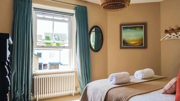 2 Schlafzimmer, Bügeleisen/Bügelbrett, Reisekinderbett, WLAN