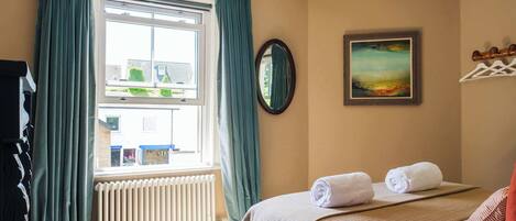 2 Schlafzimmer, Bügeleisen/Bügelbrett, Reisekinderbett, WLAN